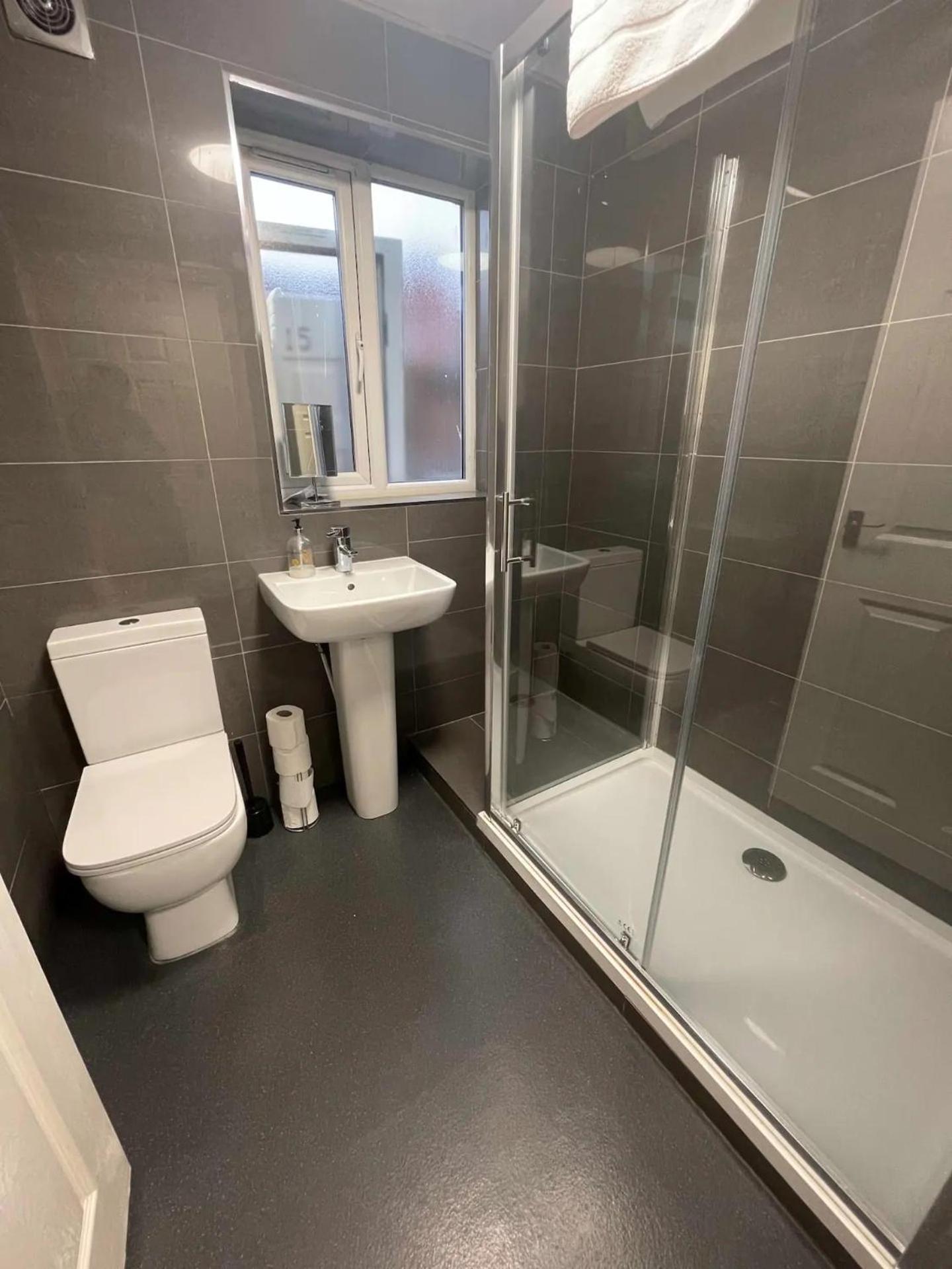 Ryan I Air I Bnb - 147-153 Mill Street - Free Parking Liverpool Exterior photo